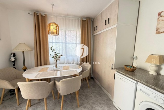 Resale - Chalet -
Torrevieja - Los Frutales