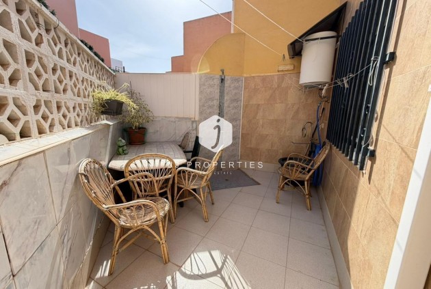 Resale - Chalet -
Torrevieja - Los Frutales