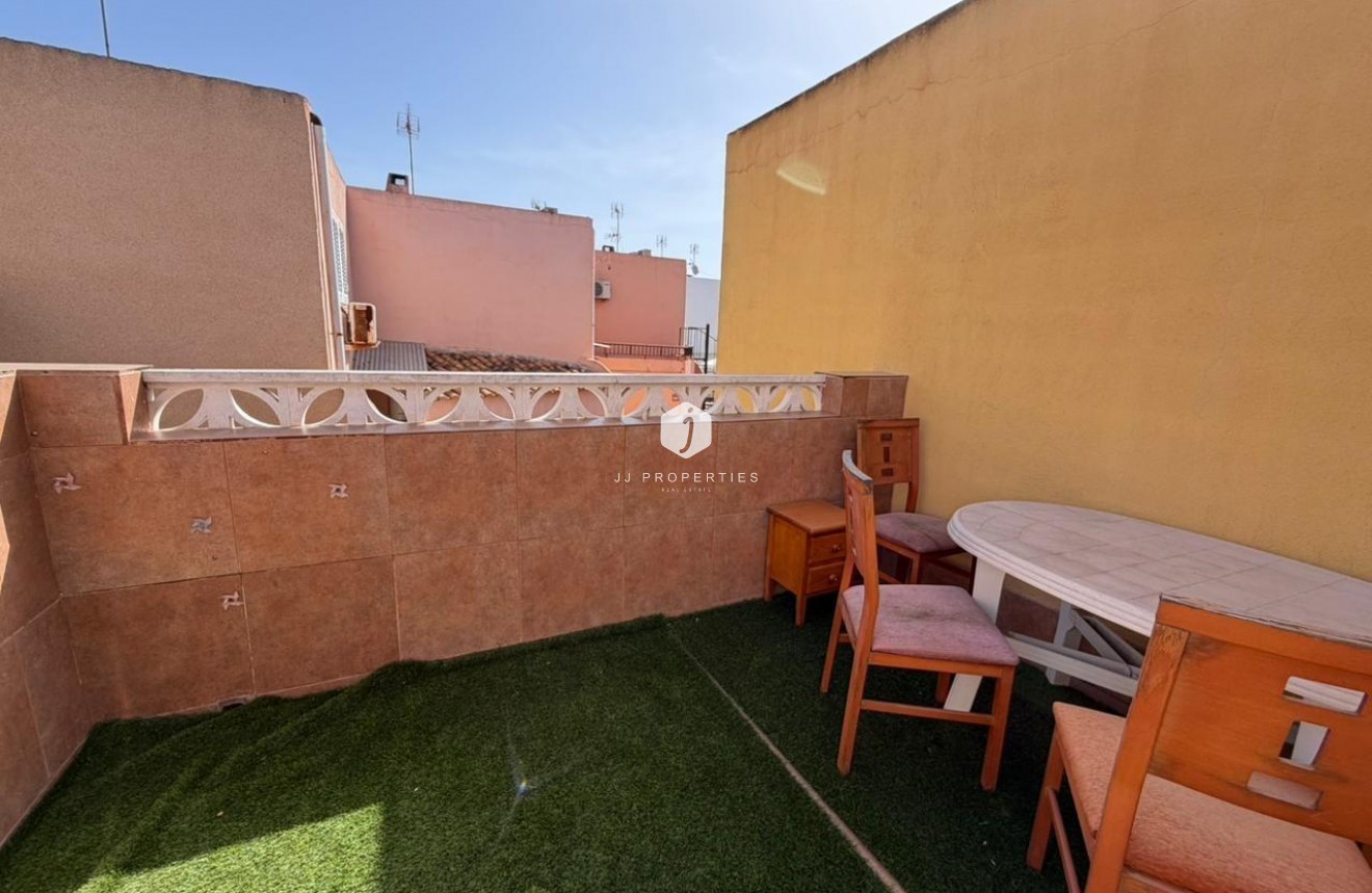 Resale - Chalet -
Torrevieja - Los Frutales