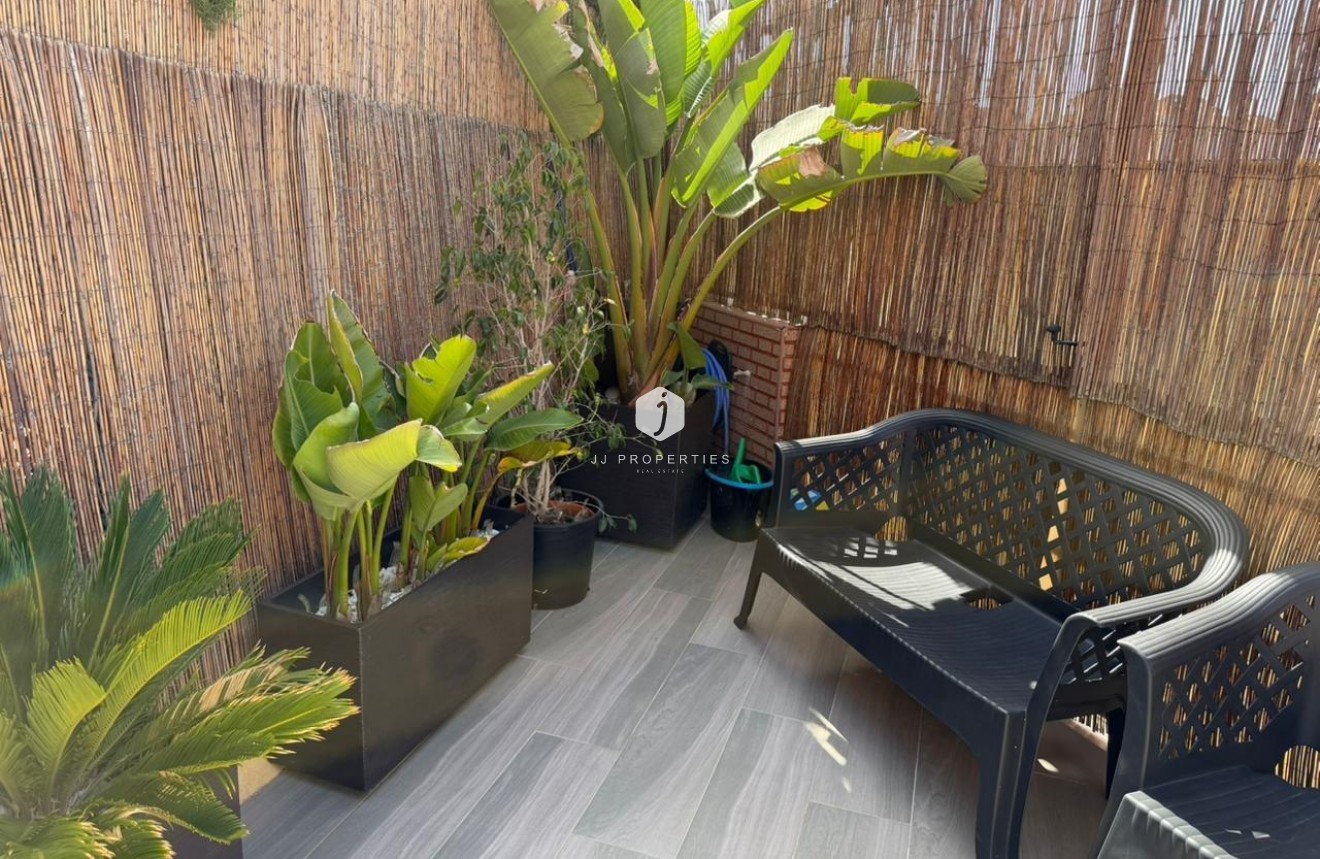 Resale - Chalet -
Torrevieja - Los Frutales