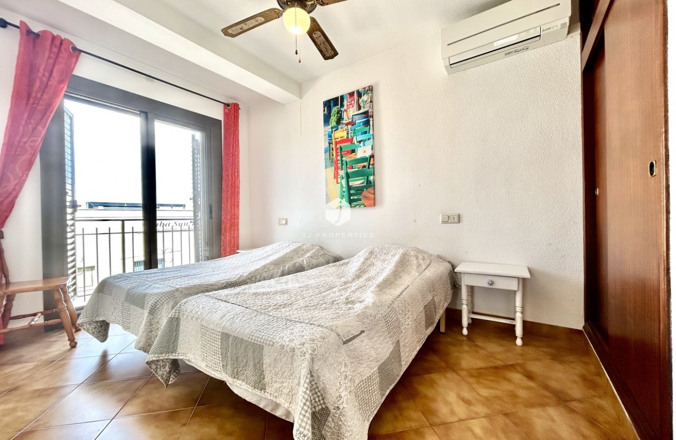 Resale - Apartment / flat -
Cabo Roig - Costa Blanca