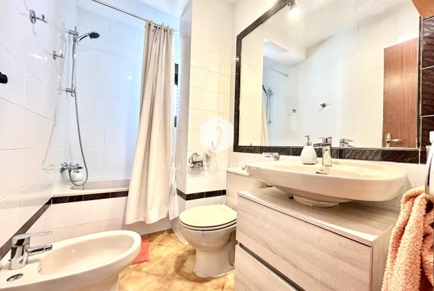 Resale - Apartment / flat -
Cabo Roig - Costa Blanca