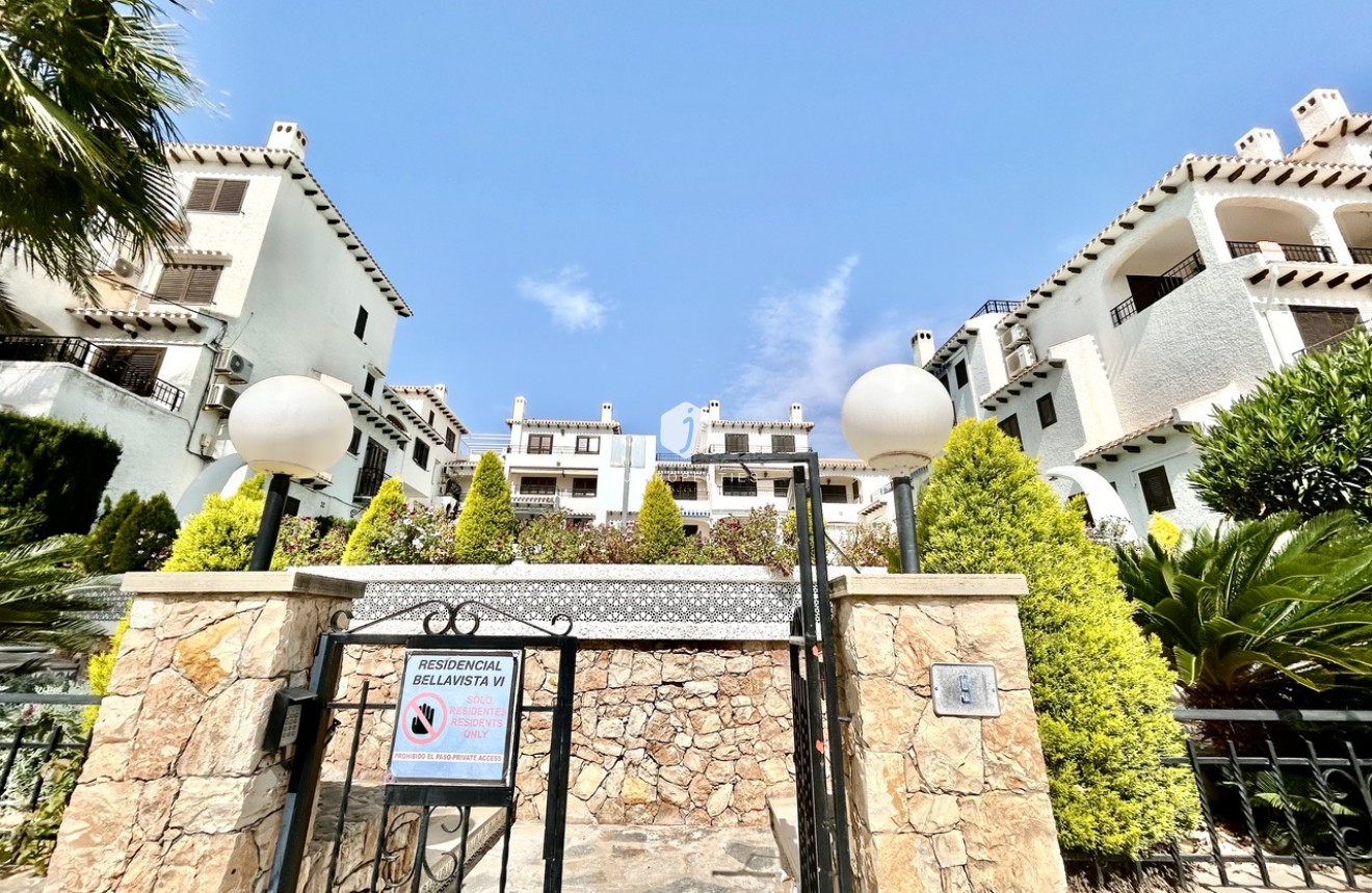 Resale - Apartment / flat -
Cabo Roig - Costa Blanca
