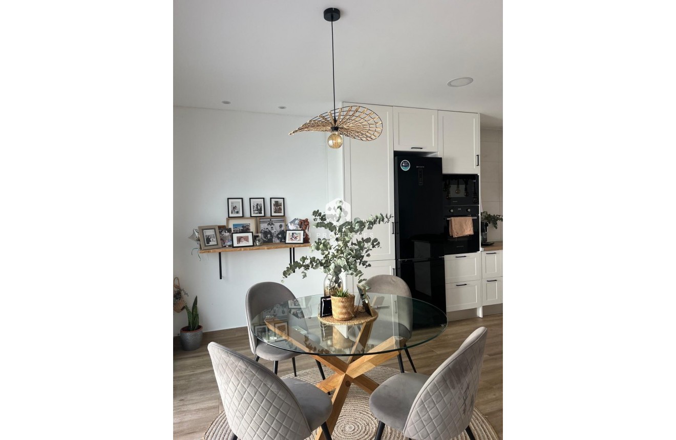 Resale - Apartment / flat -
Almoradí - Centro Urbano 2