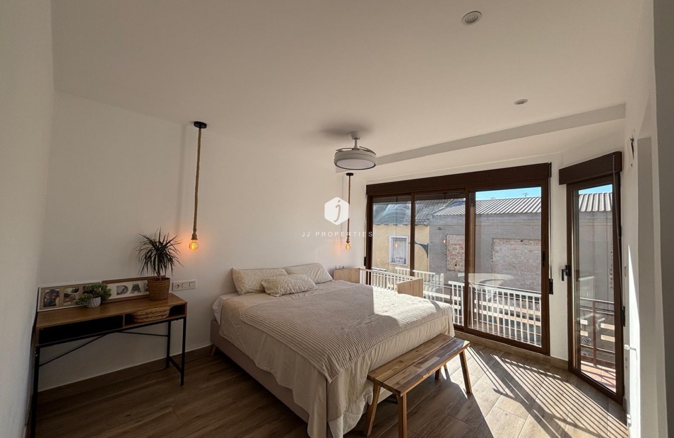 Resale - Apartment / flat -
Almoradí - Centro Urbano 2