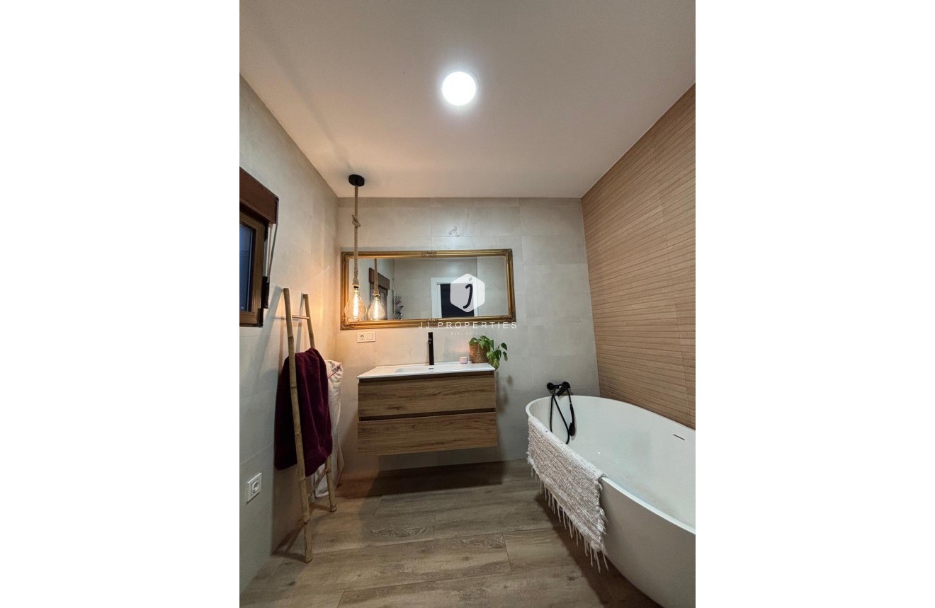Resale - Apartment / flat -
Almoradí - Centro Urbano 2