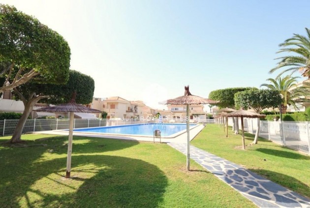 Tweedehands - Appartement / flat -
Orihuela Costa - Costa Blanca