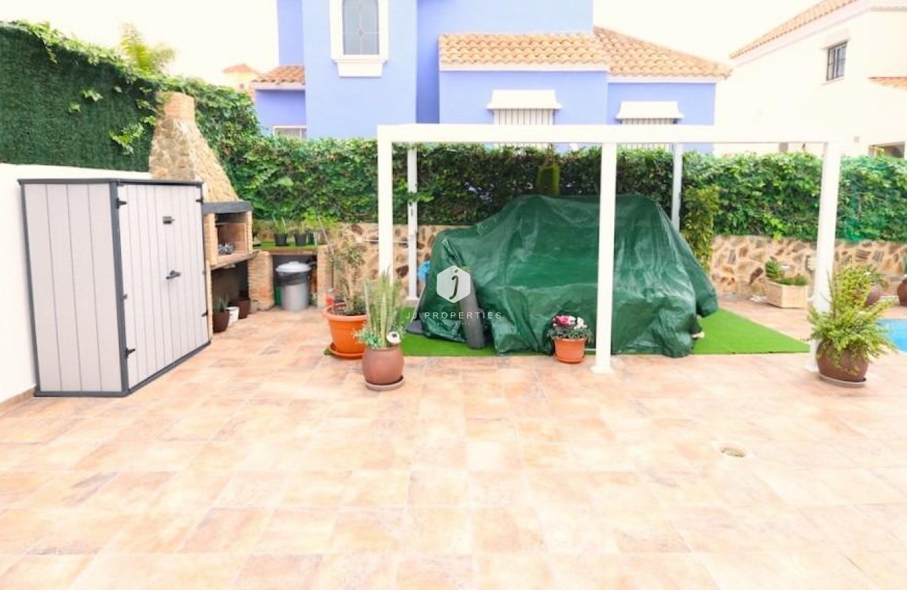 Resale - Villa -
San Miguel de Salinas - Inland