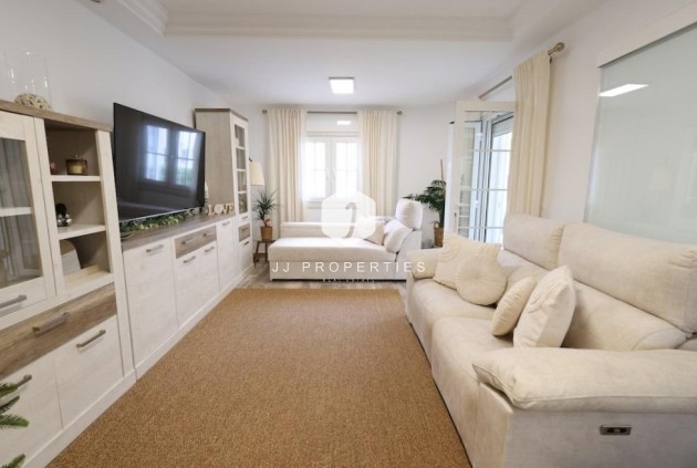 Resale - Villa -
San Miguel de Salinas - Inland