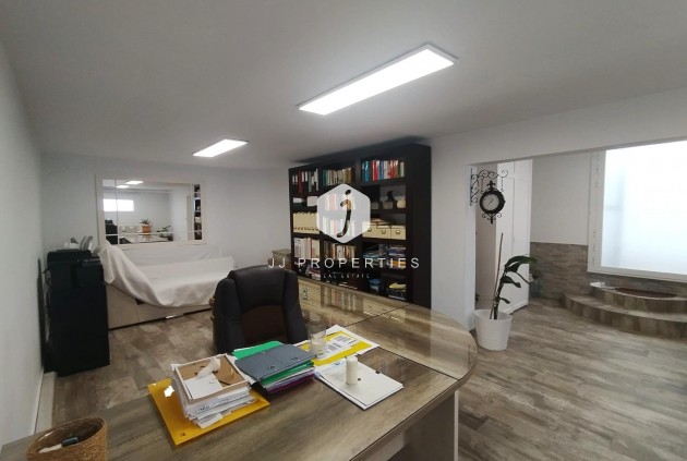 Resale - Villa -
San Miguel de Salinas - Inland