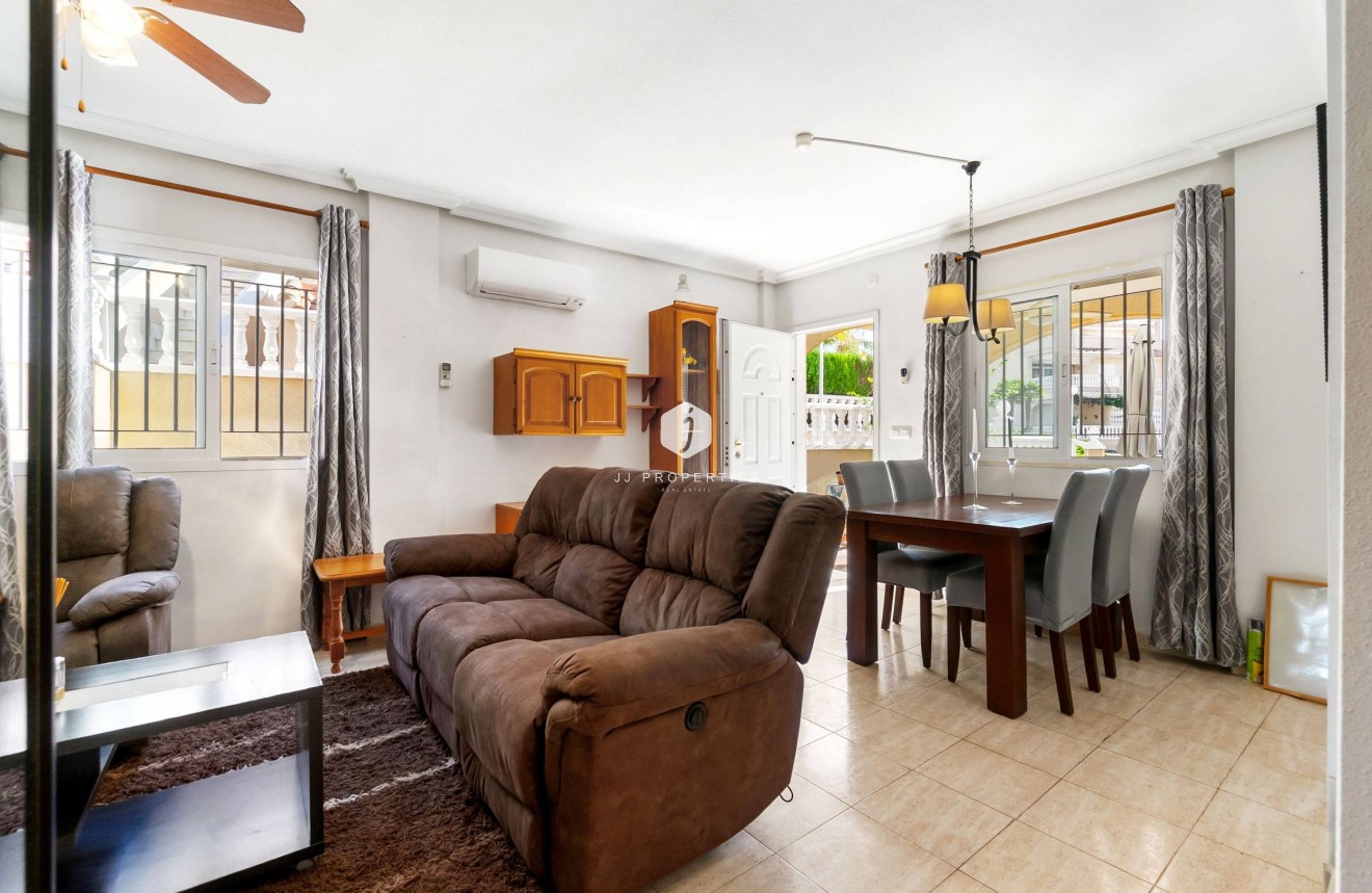 Resale - Duplex -
Orihuela Costa - Playa Flamenca
