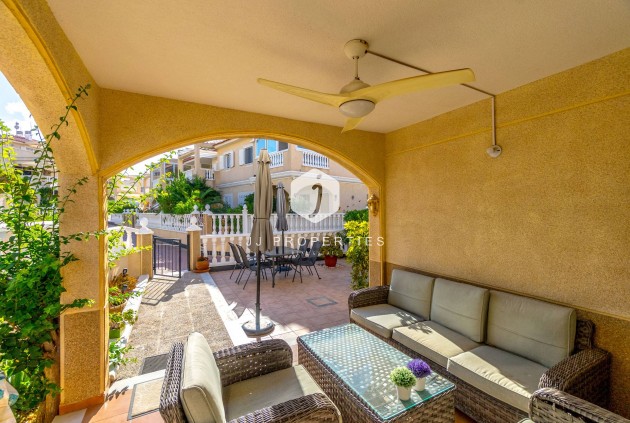 Resale - Duplex -
Orihuela Costa - Playa Flamenca
