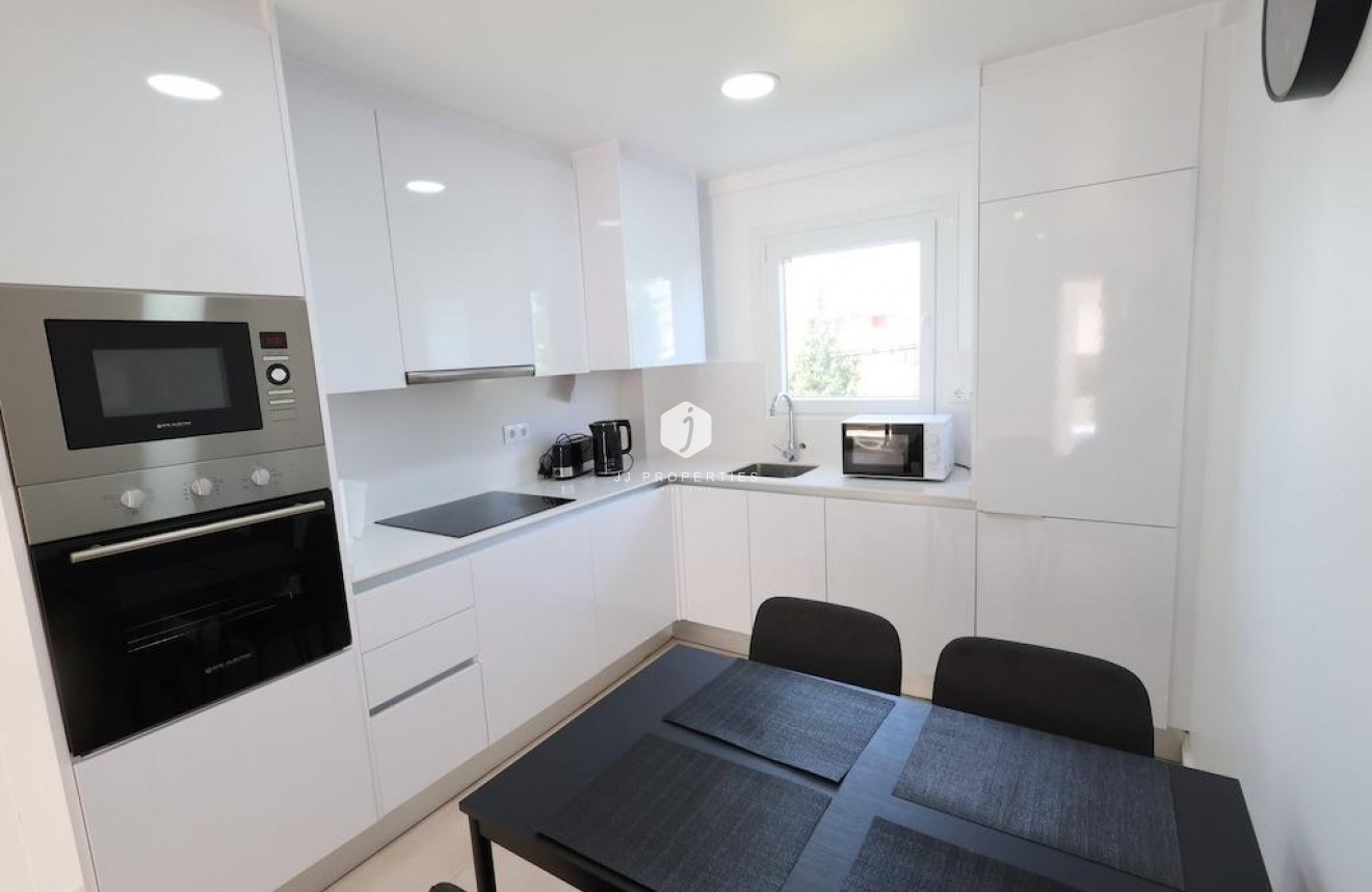 D'occasion - Bungalow -
Orihuela Costa - Costa Blanca