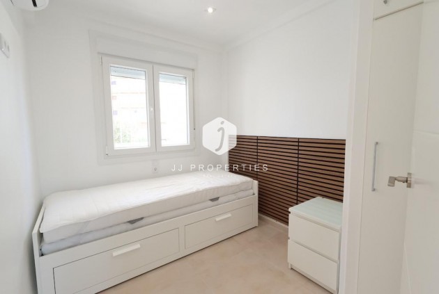 D'occasion - Bungalow -
Orihuela Costa - Costa Blanca