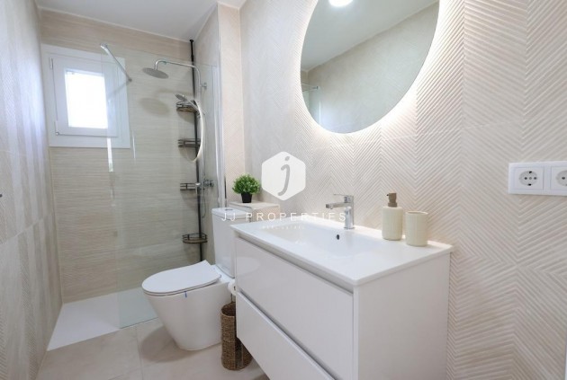D'occasion - Bungalow -
Orihuela Costa - Costa Blanca
