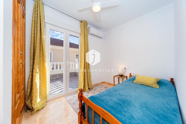 Resale - Duplex -
Dehesa de Campoamor - Costa Blanca