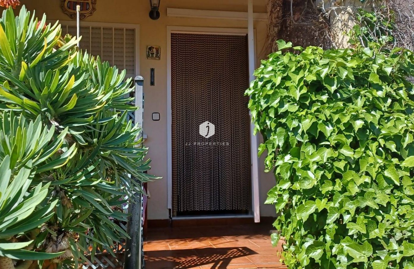 D'occasion - Bungalow -
Orihuela Costa - Los Almendros-la Florida