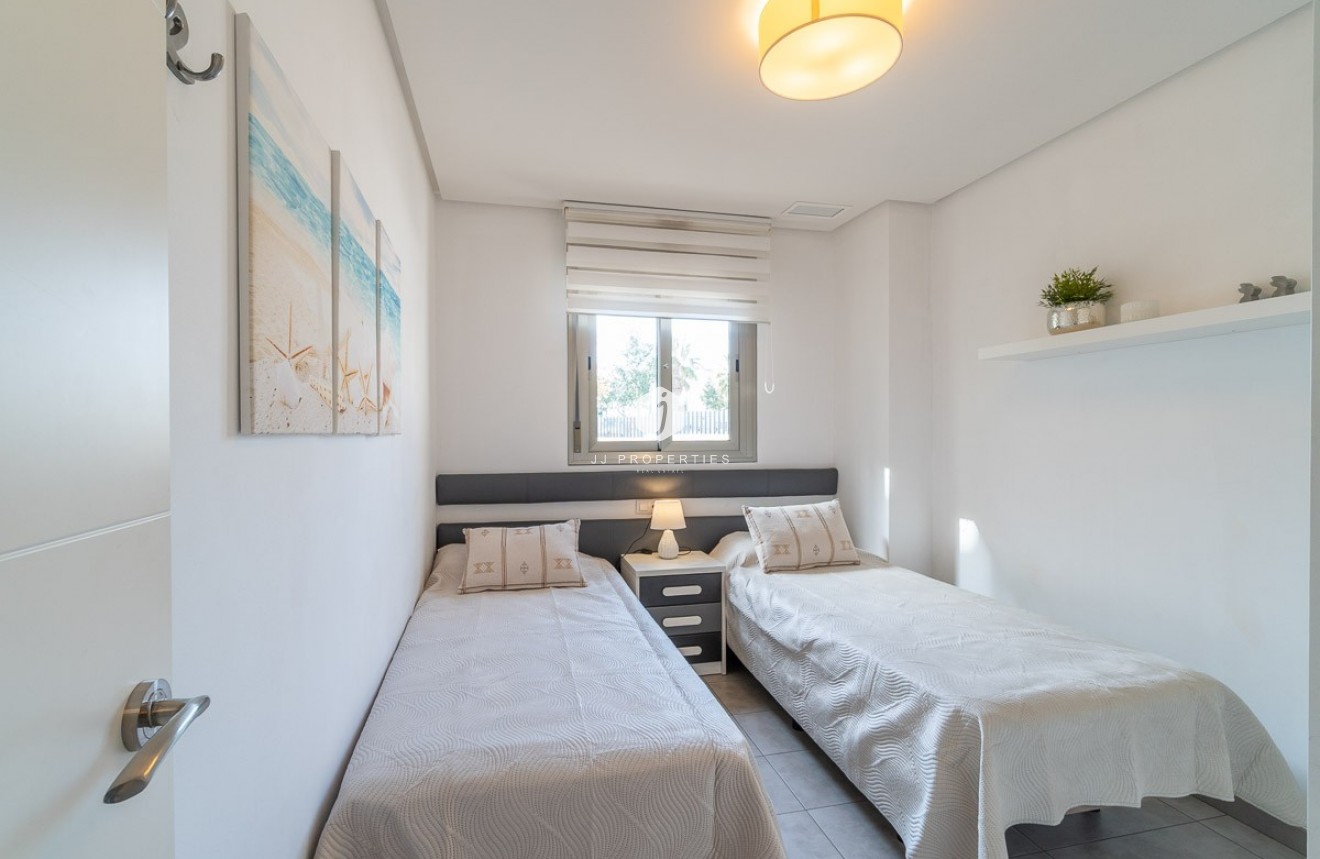 Aus zweiter Hand - Wohnung -
Orihuela Costa - Costa Blanca