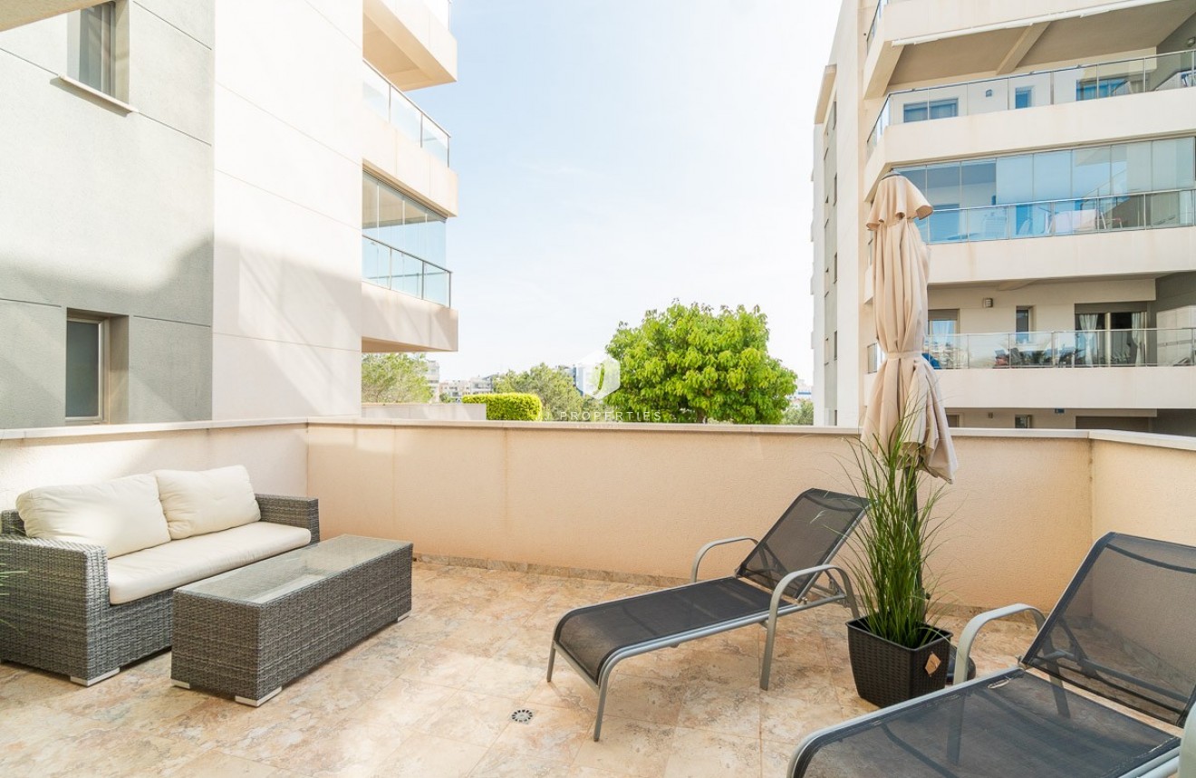 Aus zweiter Hand - Wohnung -
Orihuela Costa - Costa Blanca