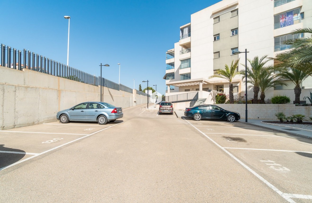 Aus zweiter Hand - Wohnung -
Orihuela Costa - Costa Blanca