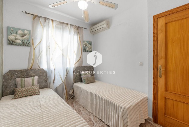 Segunda mano - Chalet -
Orihuela Costa - Villamartín