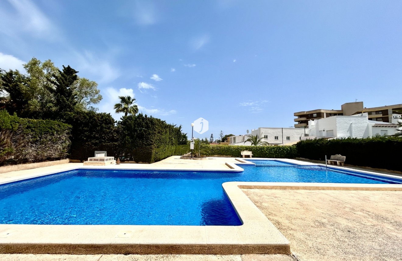 Resale - Villa -
La Zenia - Costa Blanca