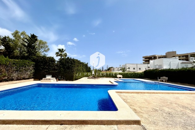 Resale - Villa -
La Zenia - Costa Blanca