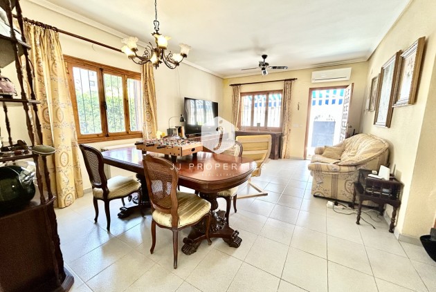 Resale - Villa -
La Zenia - Costa Blanca