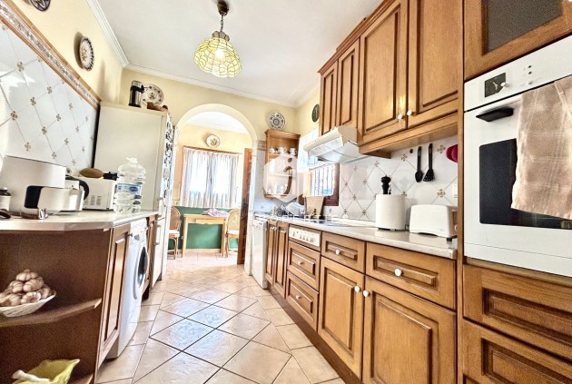 Resale - Villa -
La Zenia - Costa Blanca