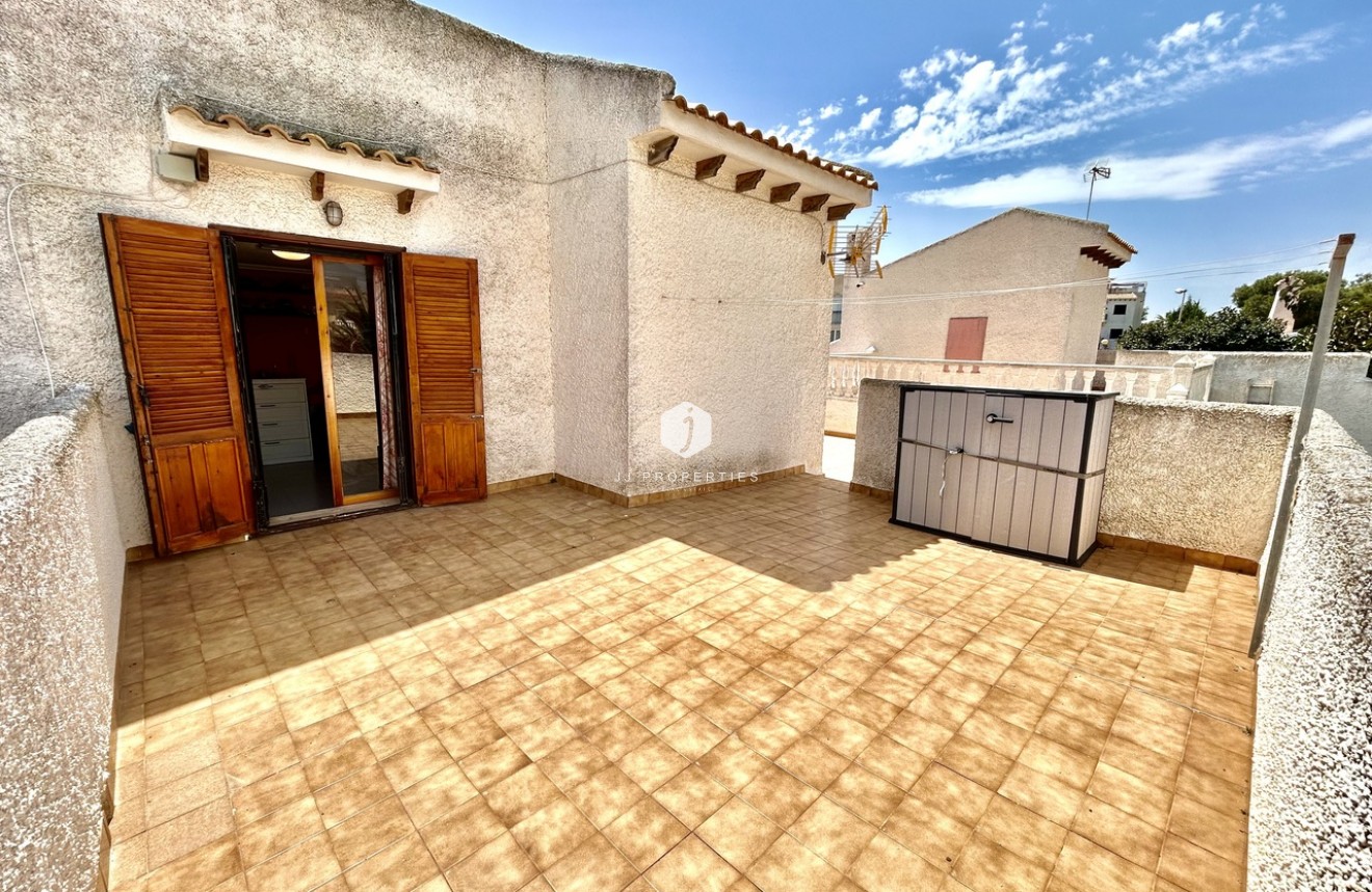 Resale - Villa -
La Zenia - Costa Blanca