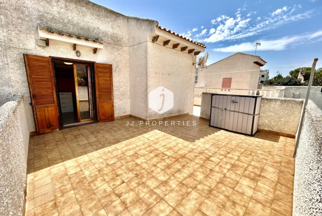 Resale - Villa -
La Zenia - Costa Blanca
