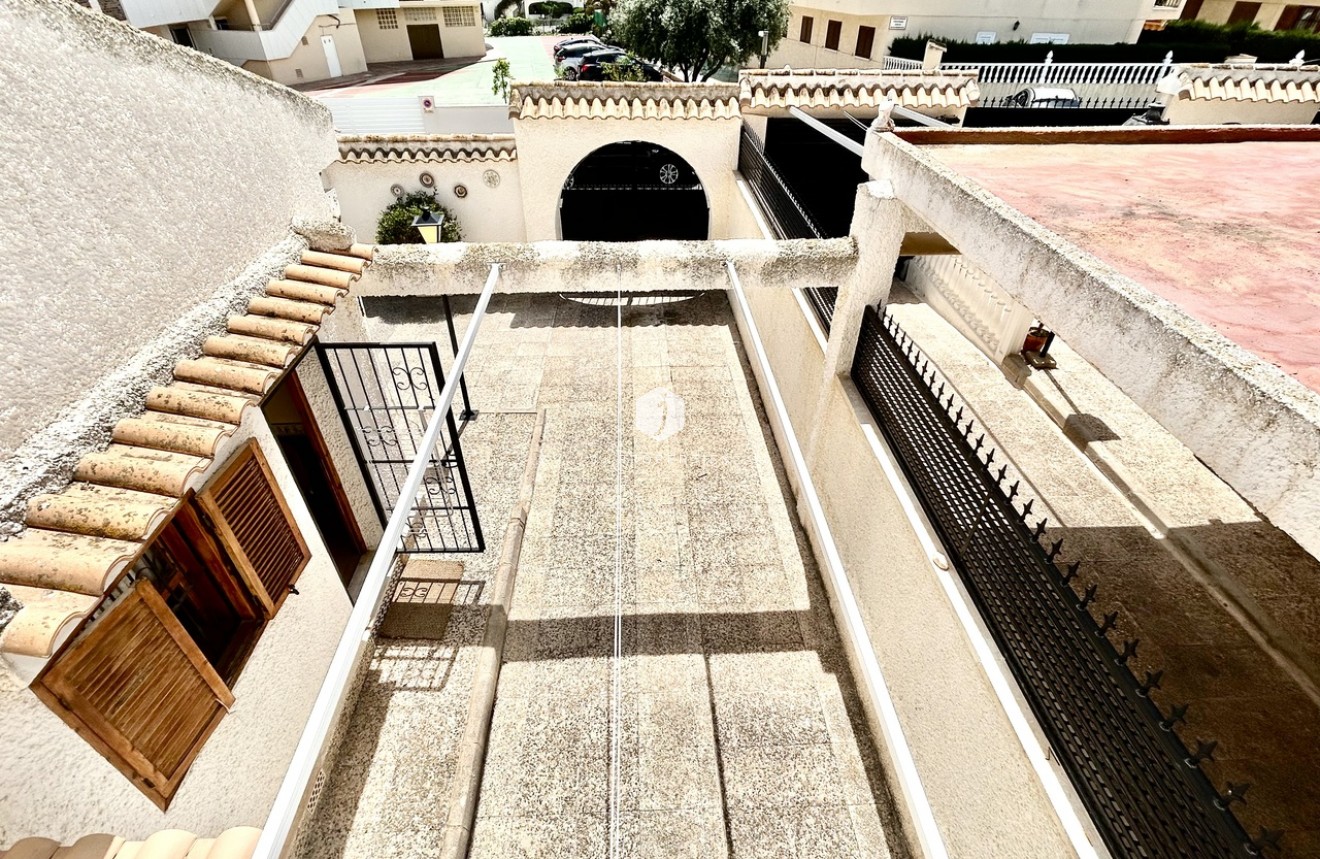 Resale - Villa -
La Zenia - Costa Blanca