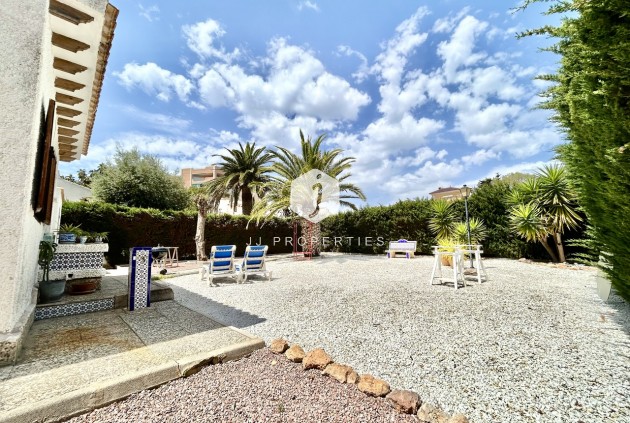 Resale - Villa -
La Zenia - Costa Blanca