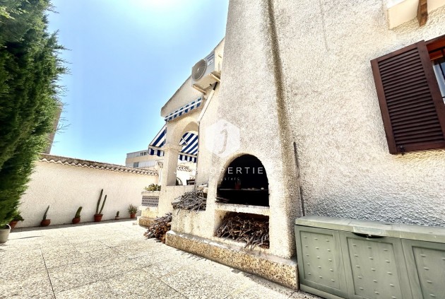 Resale - Villa -
La Zenia - Costa Blanca
