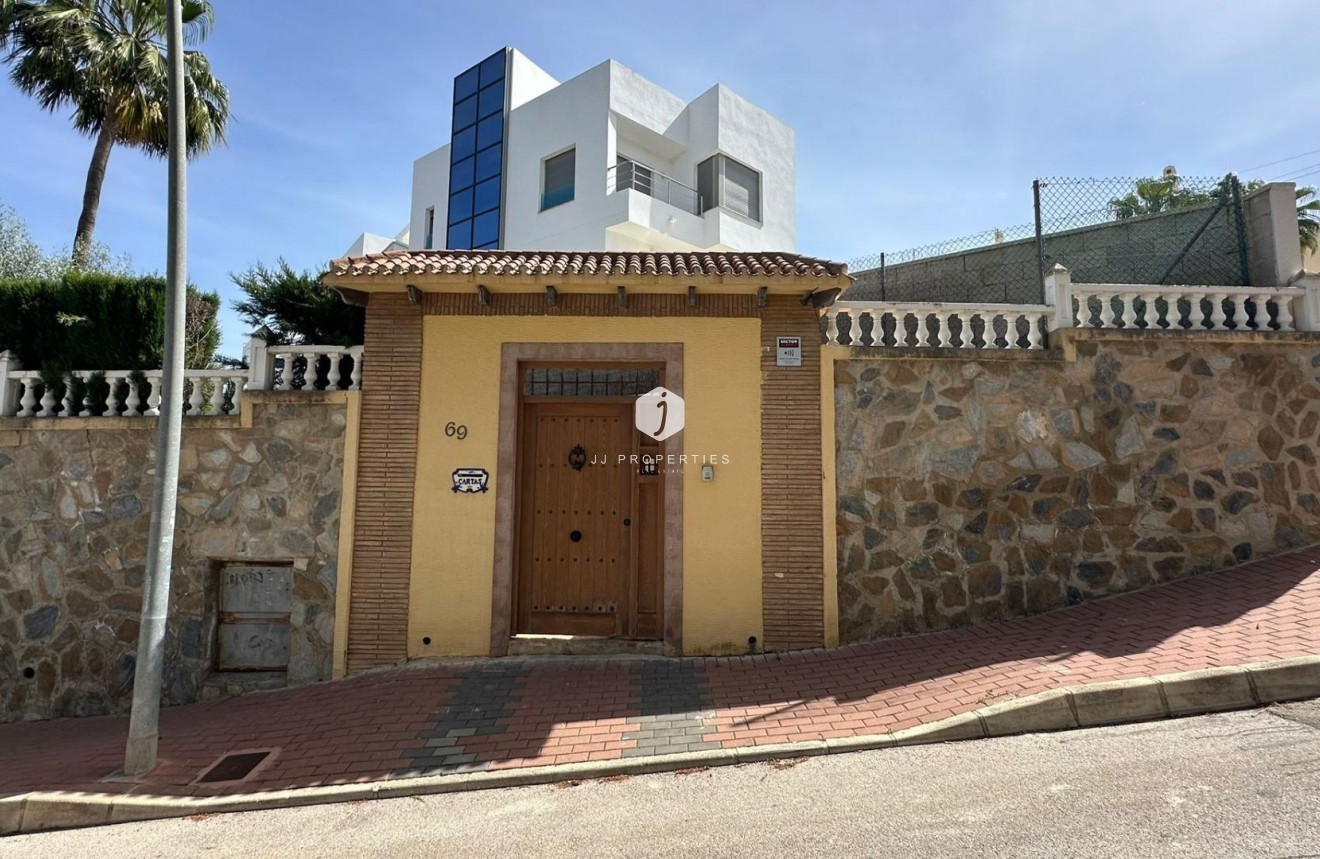 Resale - Villa -
Torrevieja - Los Balcones - Los Altos del Edén