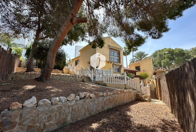 Resale - Villa -
Torrevieja - Los Balcones - Los Altos del Edén