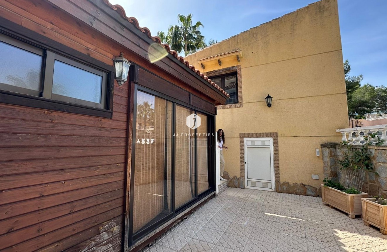 Resale - Villa -
Torrevieja - Los Balcones - Los Altos del Edén