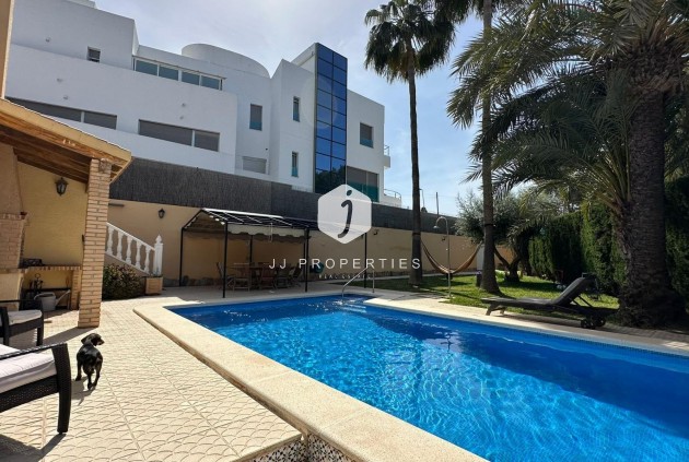 Resale - Villa -
Torrevieja - Los Balcones - Los Altos del Edén
