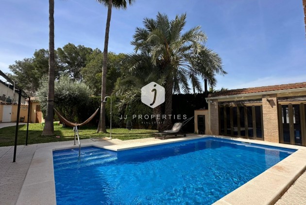 Resale - Villa -
Torrevieja - Los Balcones - Los Altos del Edén