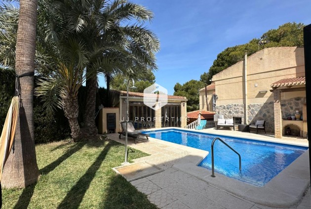 Resale - Villa -
Torrevieja - Los Balcones - Los Altos del Edén