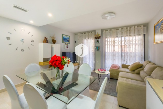 Segunda mano - Apartamento / piso -
Torrevieja - Estacion de autobuses