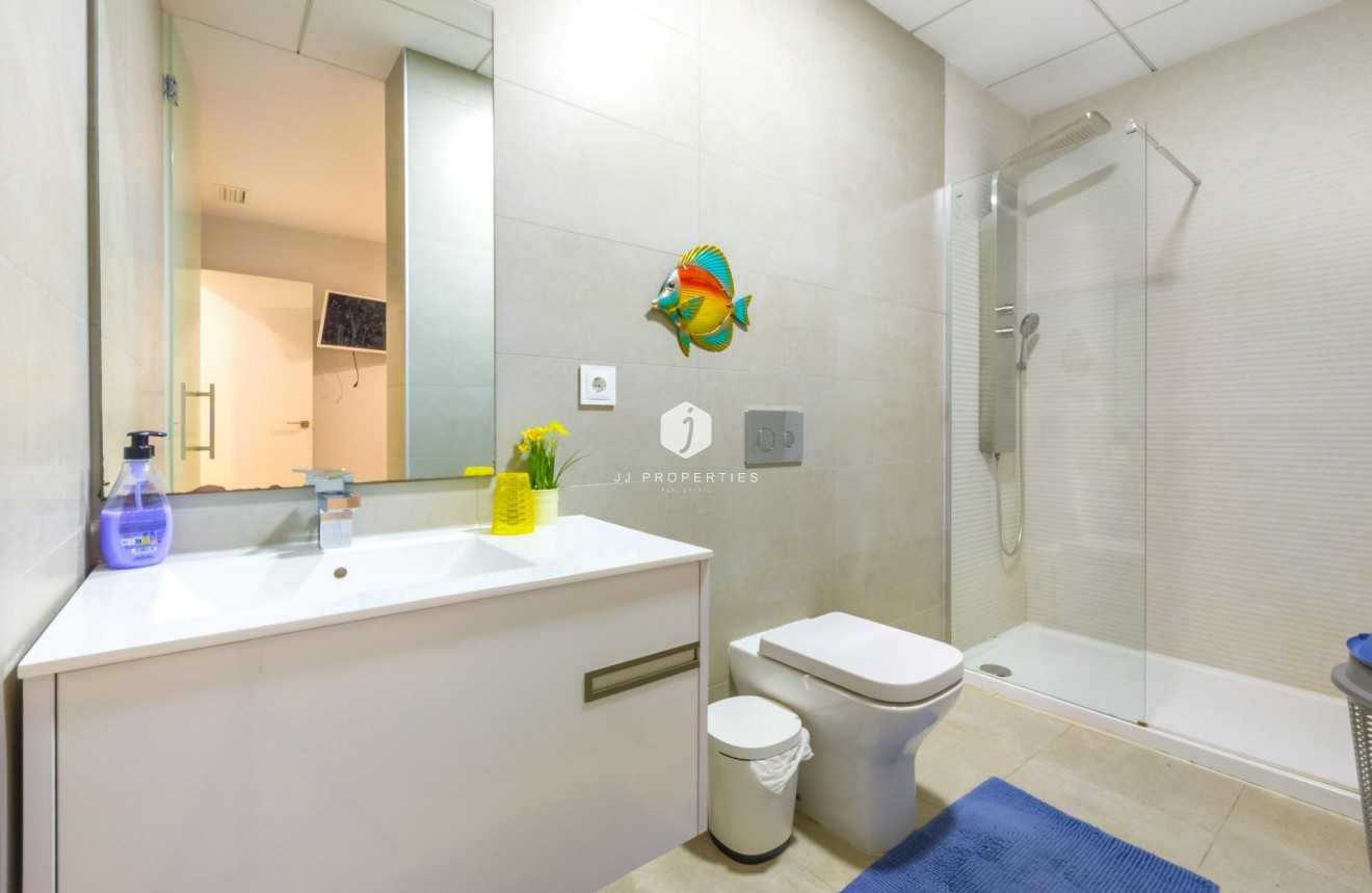 Segunda mano - Apartamento / piso -
Torrevieja - Estacion de autobuses