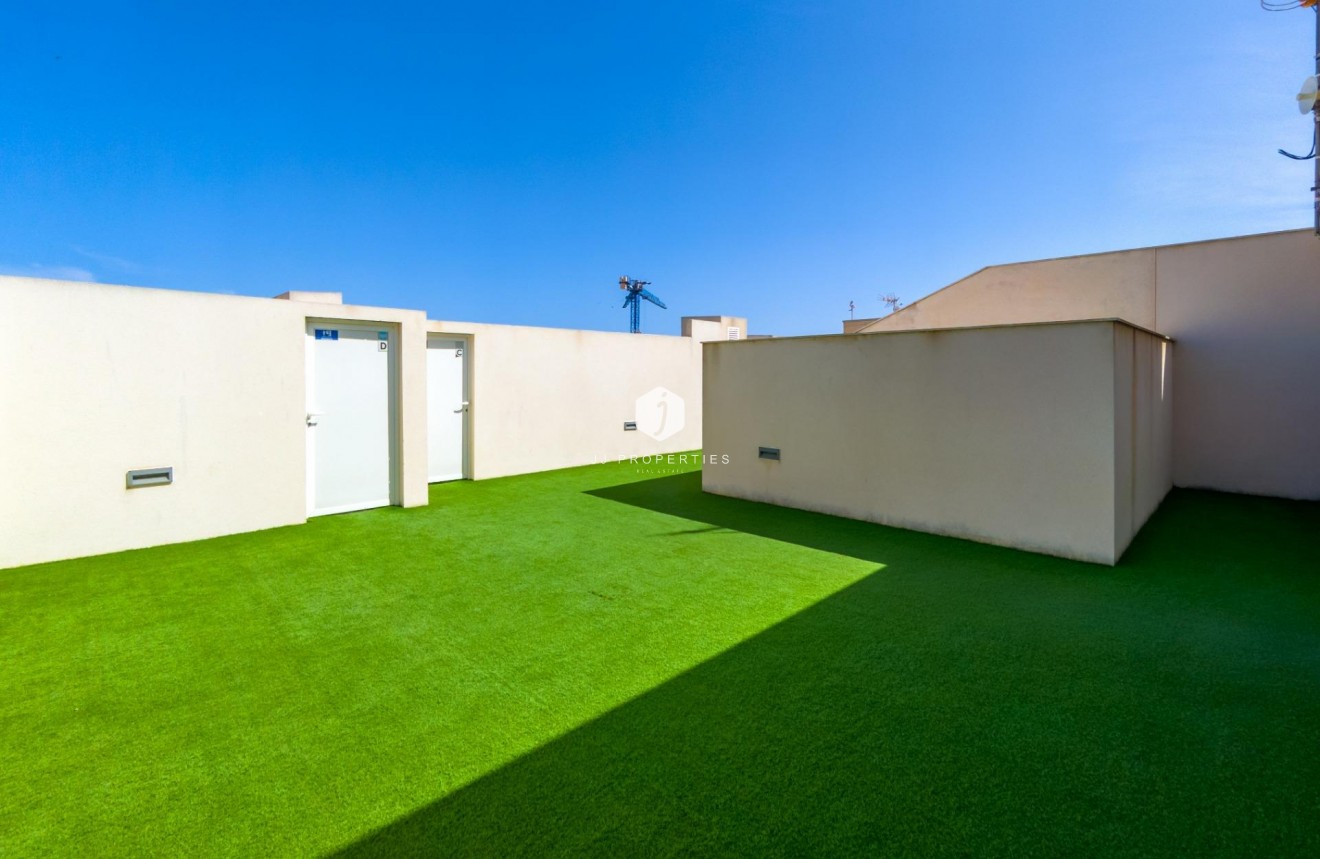 Segunda mano - Apartamento / piso -
Torrevieja - Estacion de autobuses