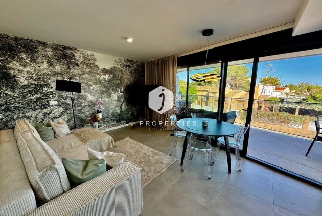 Resale - Apartment / flat -
Dehesa de Campoamor - Costa Blanca