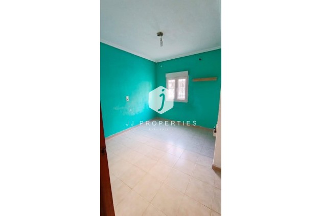 Segunda mano - Apartamento / piso -
Torrevieja - Centro