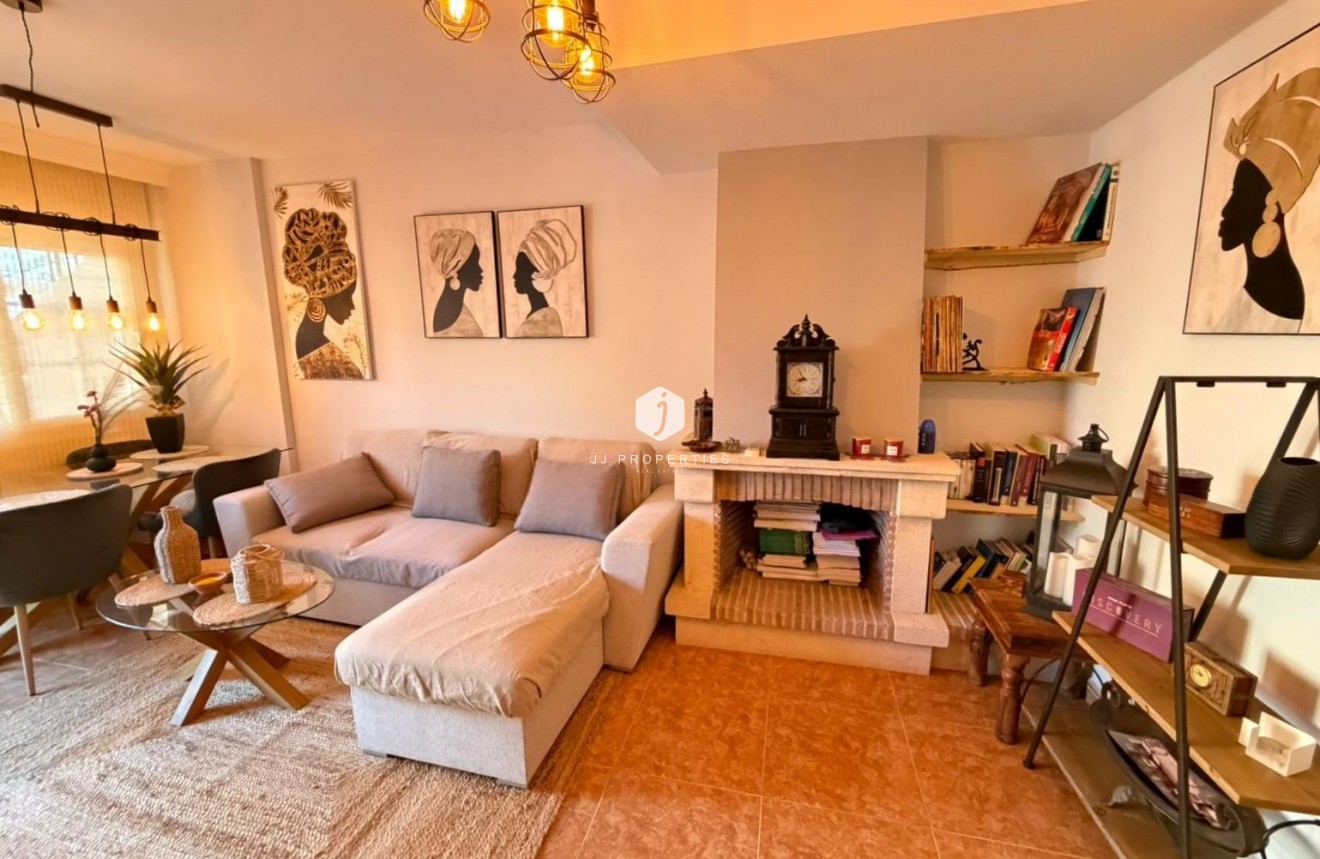 Resale - Chalet -
Orihuela Costa - Villamartín