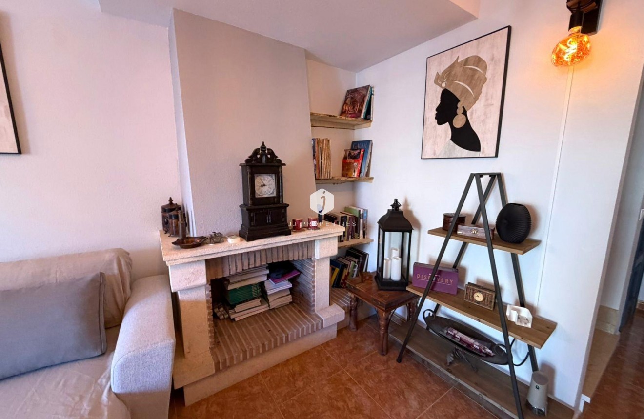 Resale - Chalet -
Orihuela Costa - Villamartín