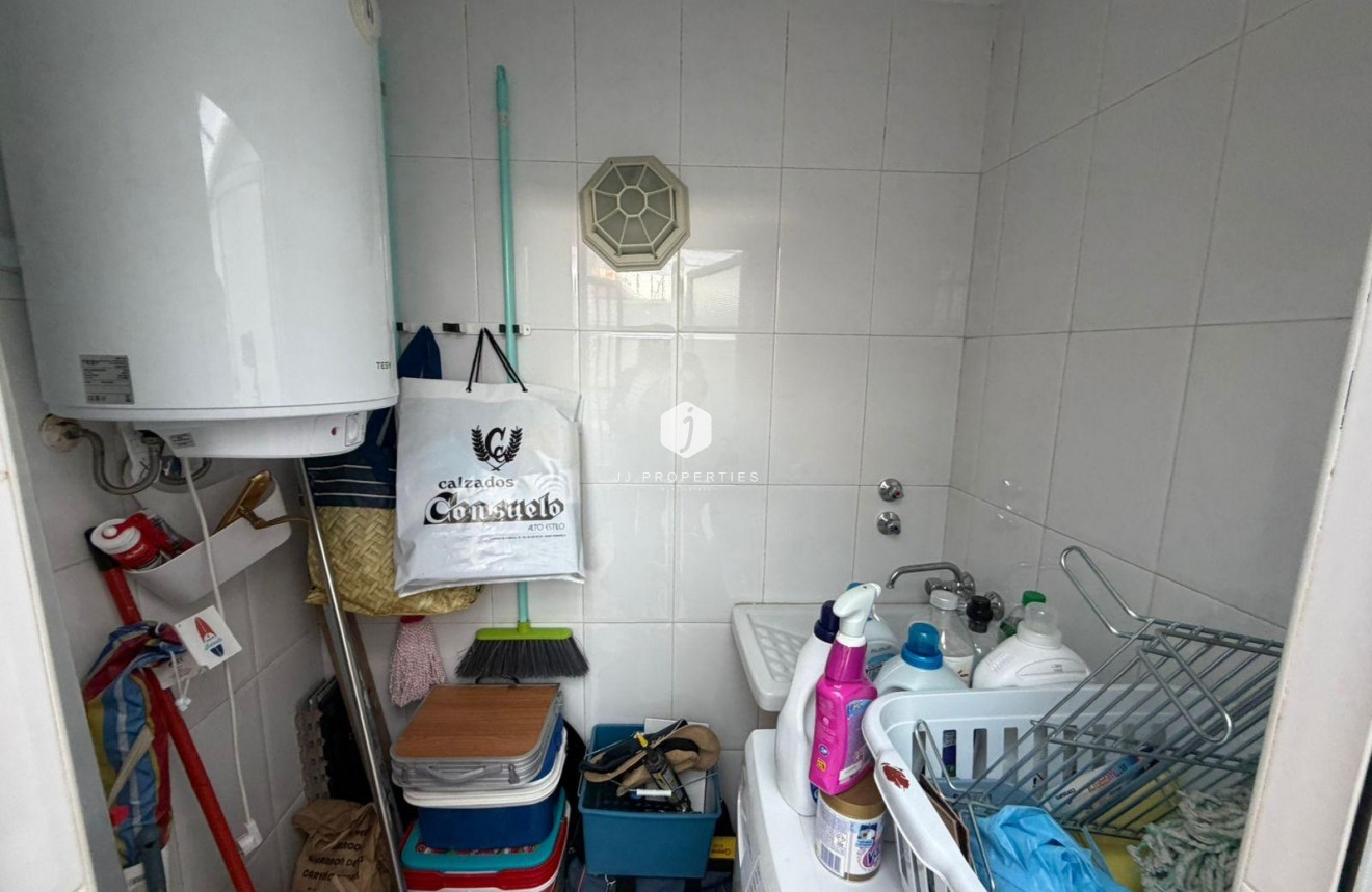 Resale - Chalet -
Orihuela Costa - Villamartín