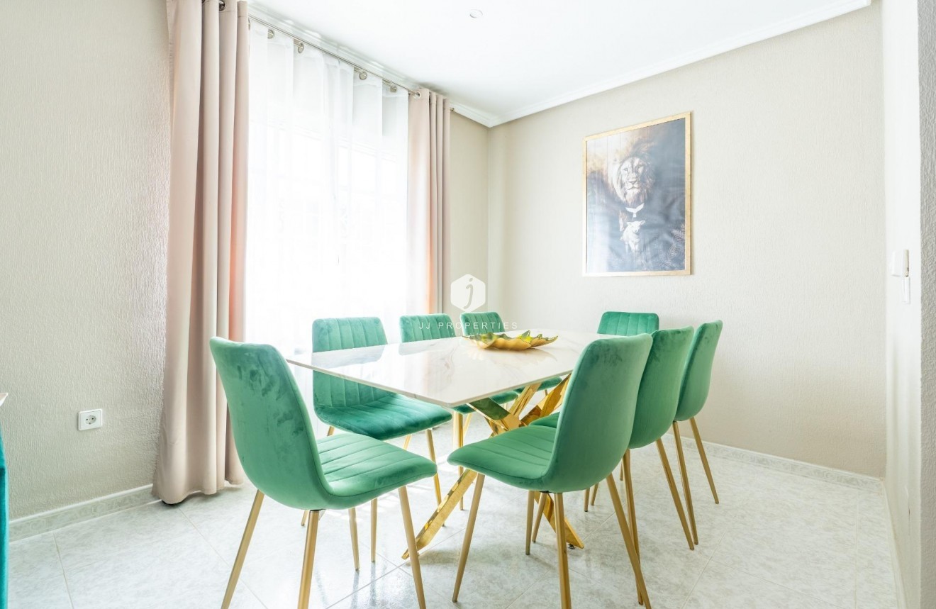 Resale - Villa -
Torrevieja - Los Balcones - Los Altos del Edén