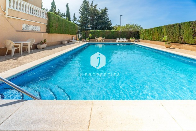 Resale - Villa -
Torrevieja - Los Balcones - Los Altos del Edén